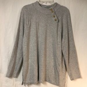 Chico’s Women’s Sweatshirt Top Gray Size M Buttons at neck Hand Warmer Pockets